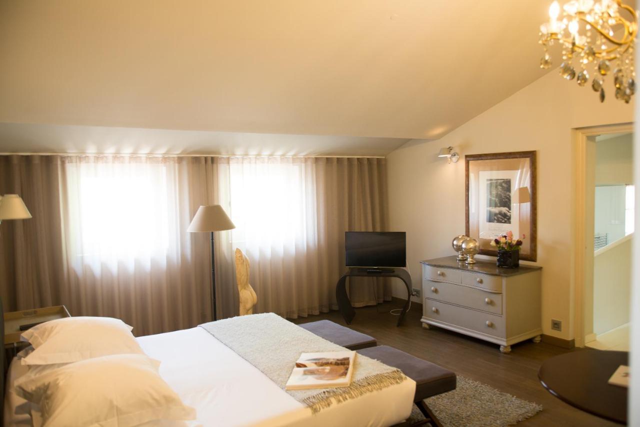 Le Prieure Hotel วิลเนิฟ-เลส์-อาวิญง ภายนอก รูปภาพ