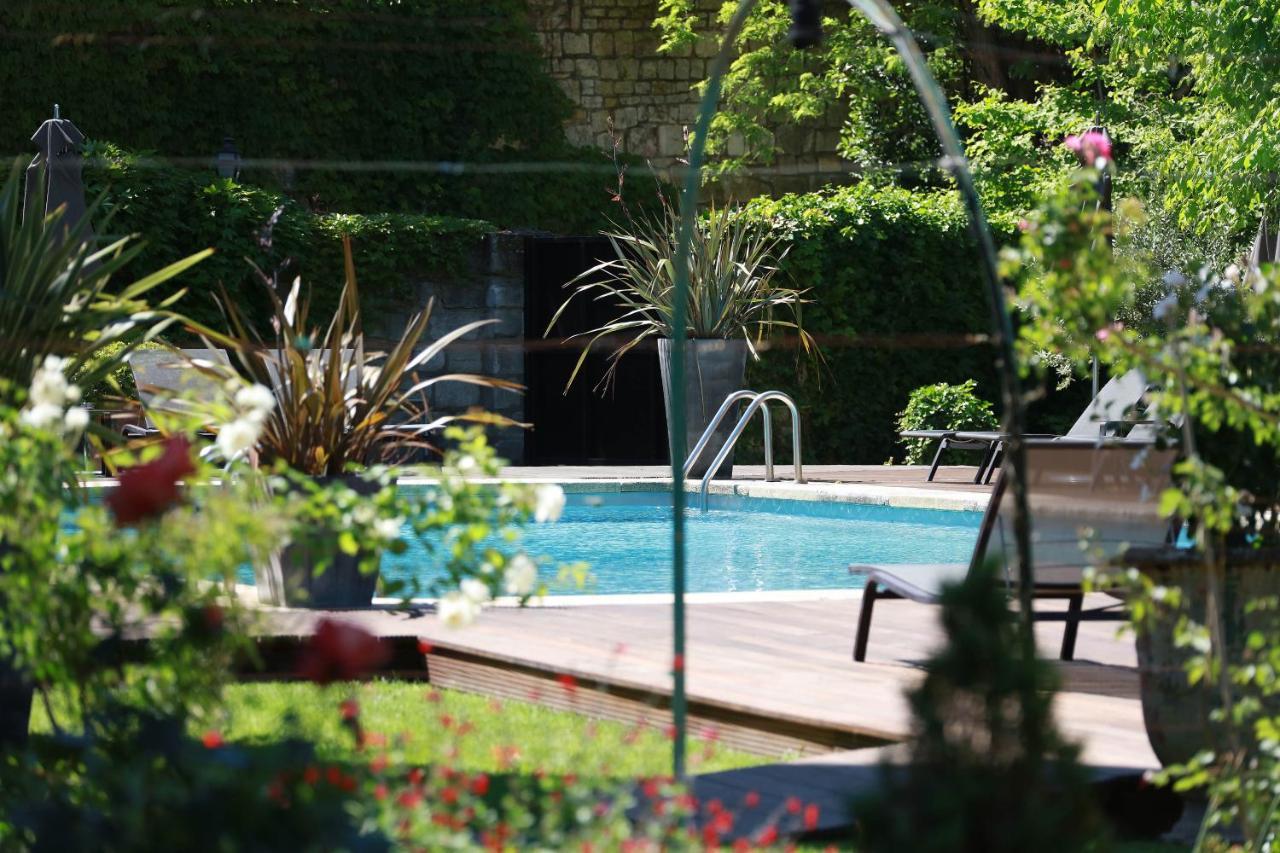 Le Prieure Hotel วิลเนิฟ-เลส์-อาวิญง ภายนอก รูปภาพ