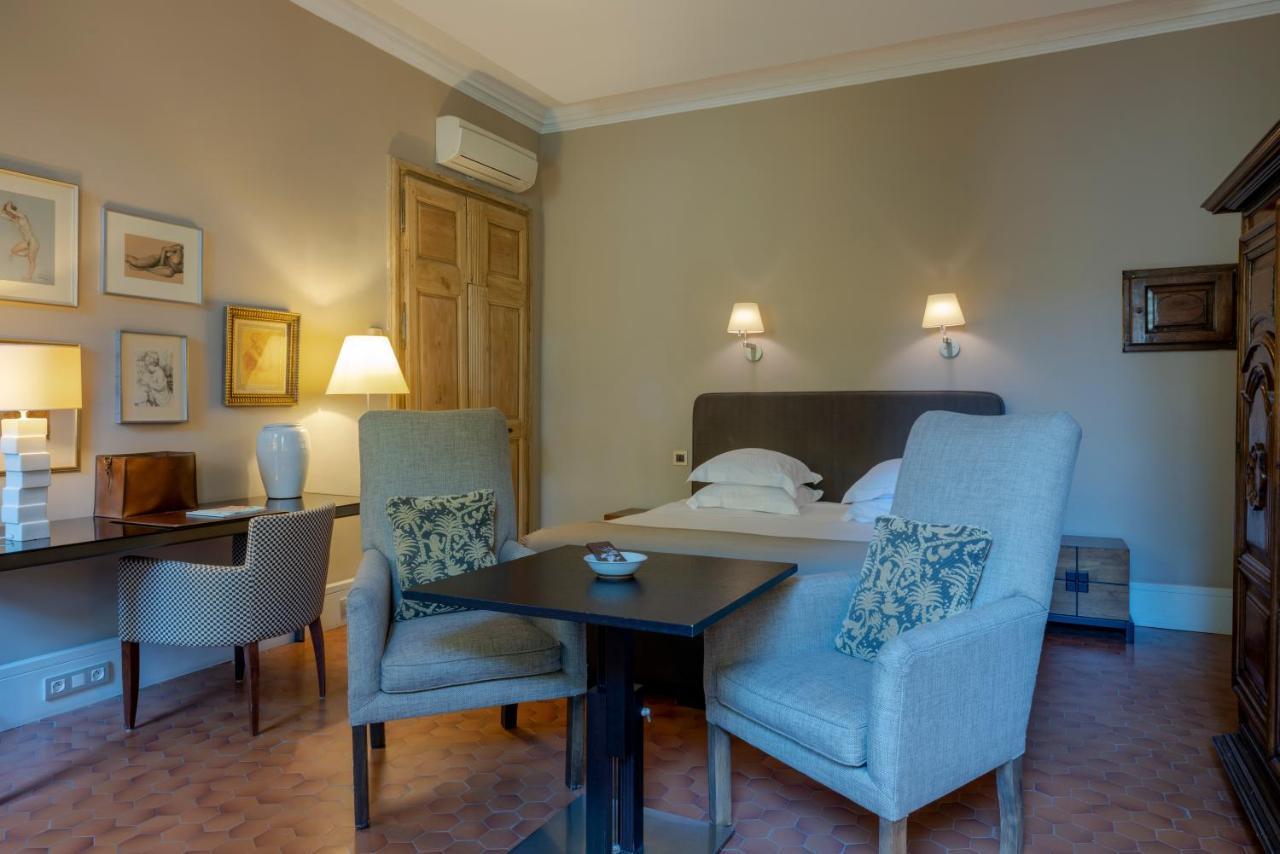 Le Prieure Hotel วิลเนิฟ-เลส์-อาวิญง ภายนอก รูปภาพ