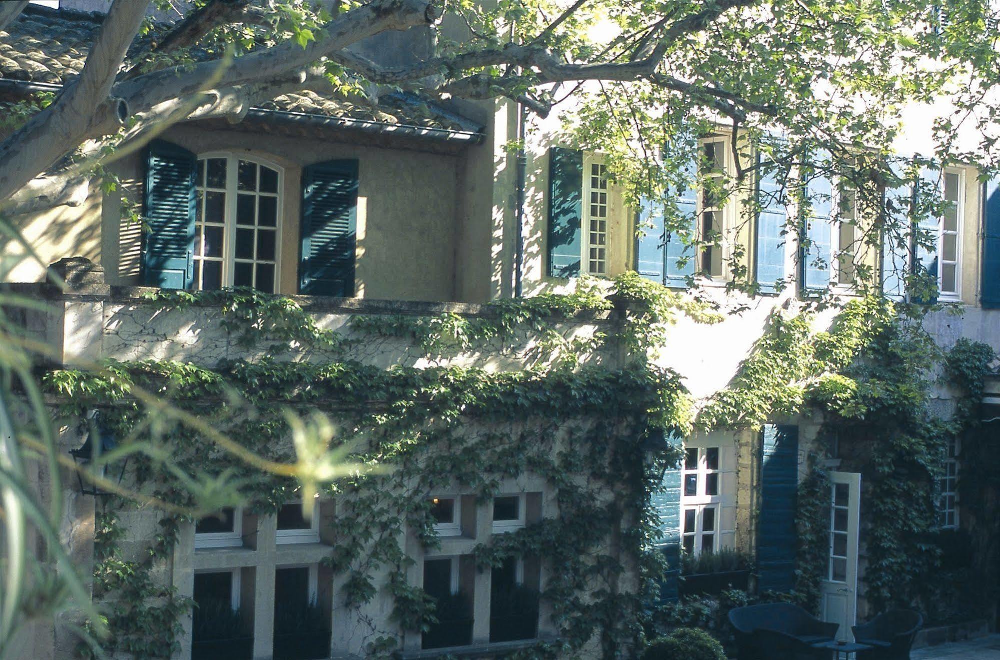 Le Prieure Hotel วิลเนิฟ-เลส์-อาวิญง ภายนอก รูปภาพ